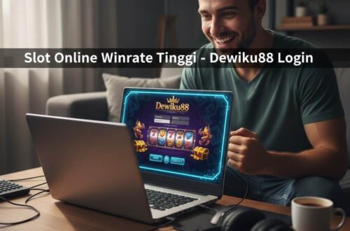 Pemain tersenyum saat bermain slot online dengan winrate tinggi dan login Dewiku88 dengan aman.